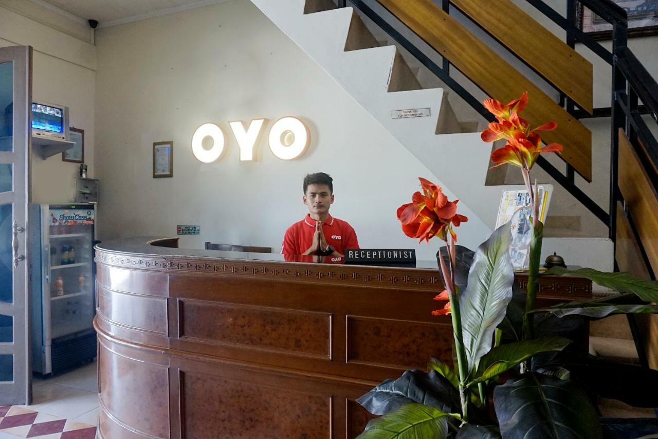 Oyo 627 Tirta Kencana Syariah Hotel Pekanbaru Exterior foto