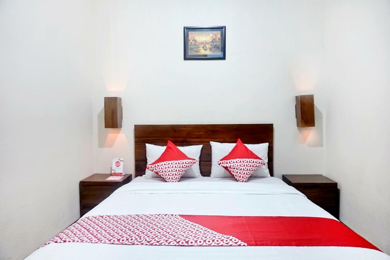 Oyo 627 Tirta Kencana Syariah Hotel Pekanbaru Exterior foto