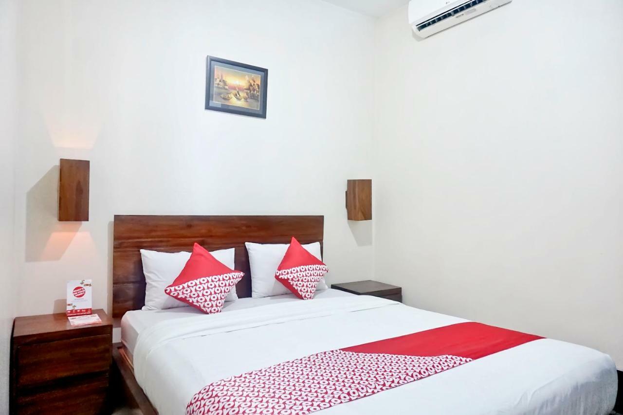 Oyo 627 Tirta Kencana Syariah Hotel Pekanbaru Exterior foto